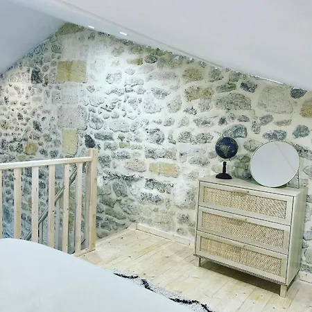 Maison 4 Personnes Avec Grande Piscine Et Jacuzzi Castillon-la-Bataille Buitenkant foto